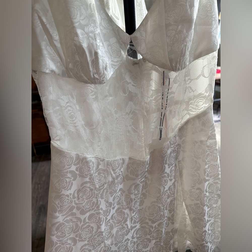REVOLVE White Lace Wedding Dress - Picture 4 of 10